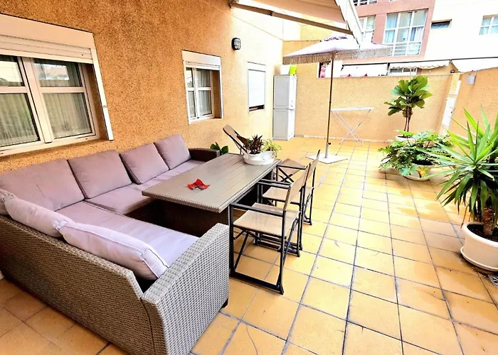 Casa Molina Con Terraza Al Lado De La Playa